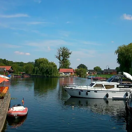 Historisches Stadthaus Hébergement de vacances Neukalen